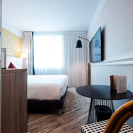 The Originals Boutique, Maison Montmartre Les Puces 4*