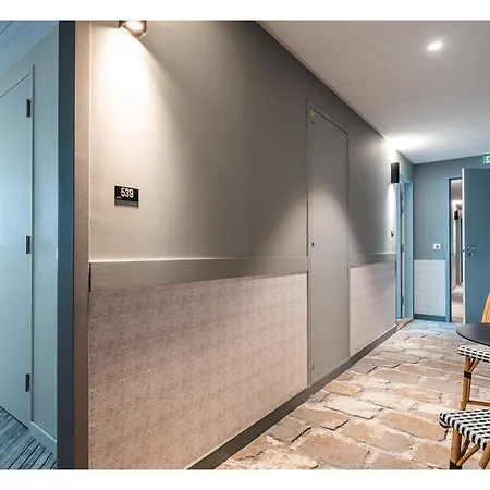 Hotel The Originals Boutique, Maison Montmartre Les Puces 4*