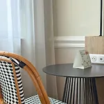 Hotel The Originals Boutique, Maison Montmartre Les Puces 4*