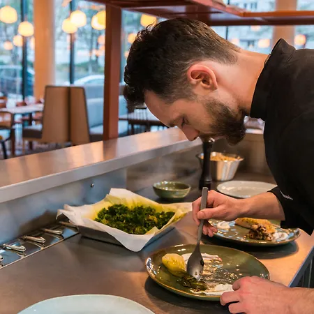 The Originals Boutique, Maison Montmartre Les Puces 4*