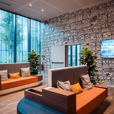 Ξενοδοχείο The Originals Boutique, Maison Montmartre Les Puces 4*