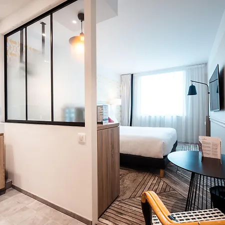 Hotel The Originals Boutique, Maison Montmartre Les Puces Parigi