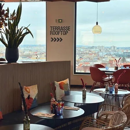 The Originals Boutique, Maison Montmartre Les Puces 4* Paris