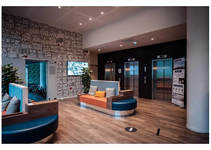 The Originals Boutique, Maison Montmartre Les Puces Paryż