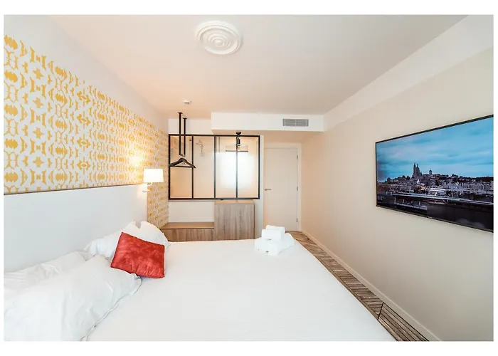 The Originals Boutique, Maison Montmartre Les Puces Paryż