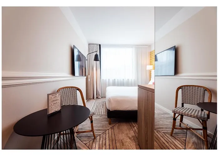 The Originals Boutique, Maison Montmartre Les Puces 4*