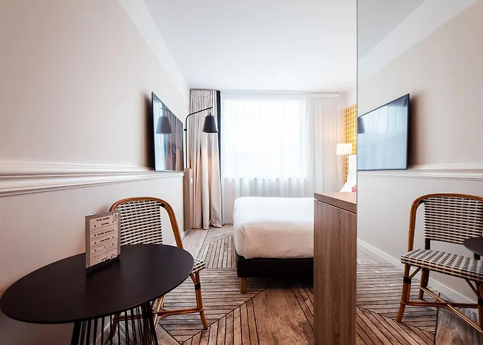 The Originals Boutique, Maison Montmartre Les Puces 4* Paryż