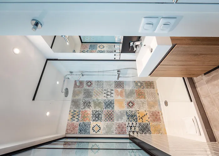 Hotel The Originals Boutique, Maison Montmartre Les Puces