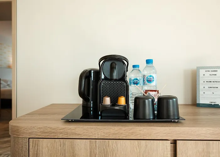 Hotel The Originals Boutique, Maison Montmartre Les Puces