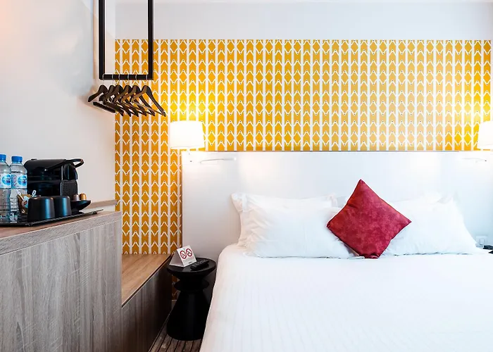 The Originals Boutique, Maison Montmartre Les Puces 4*