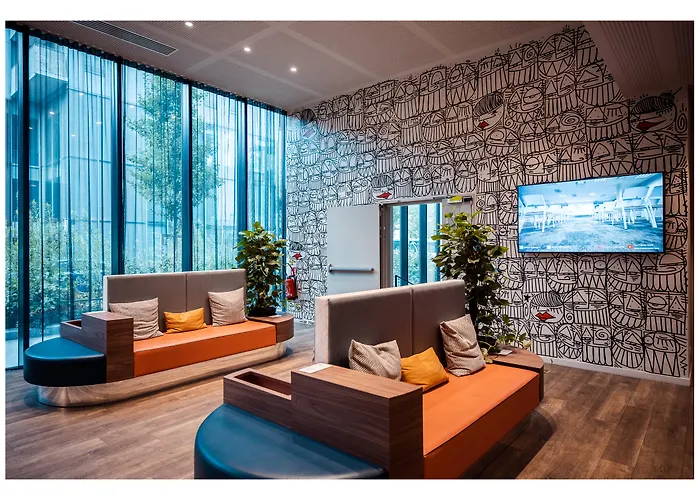 Hotel The Originals Boutique, Maison Montmartre Les Puces