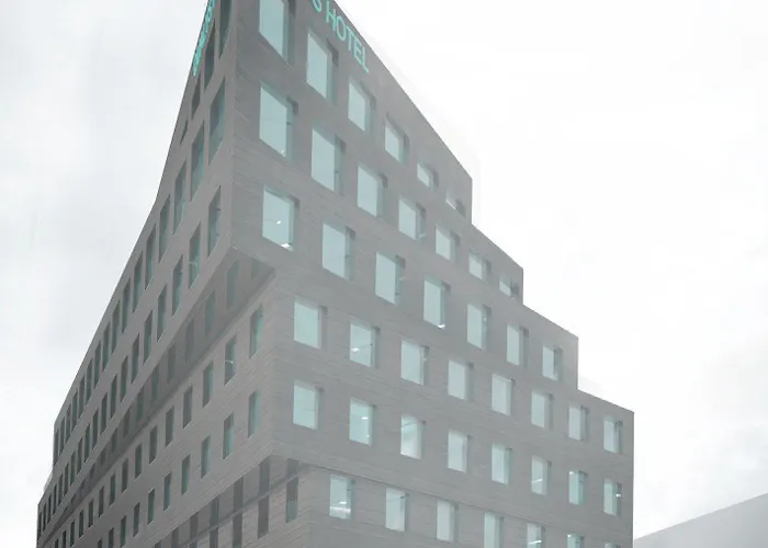 The Originals Boutique, Maison Montmartre Les Puces Hotel Paryż