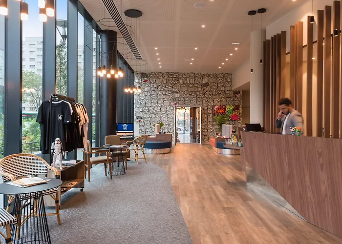 The Originals Boutique, Maison Montmartre Les Puces Paryż