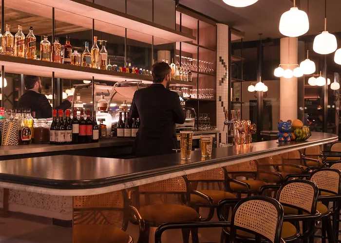 The Originals Boutique, Maison Montmartre Les Puces Hotel Paryż