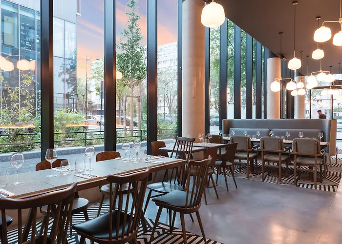 The Originals Boutique, Maison Montmartre Les Puces 4*