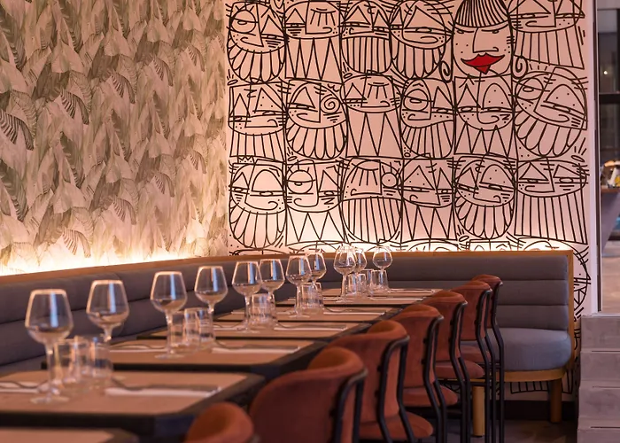 Hotel The Originals Boutique, Maison Montmartre Les Puces