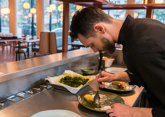 The Originals Boutique, Maison Montmartre Les Puces 4*