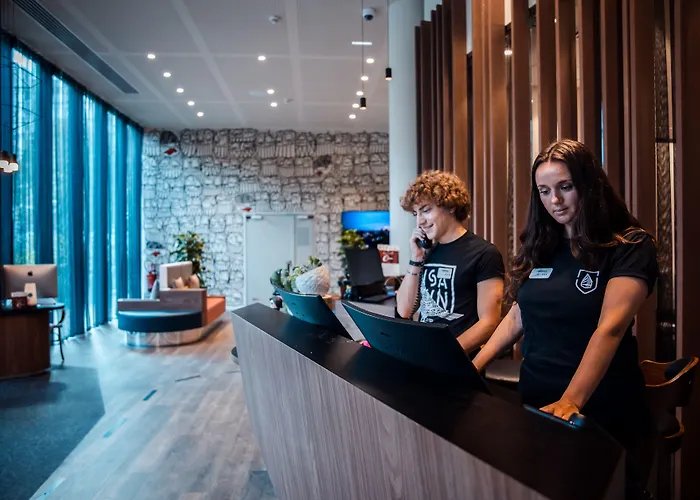 Hotel The Originals Boutique, Maison Montmartre Les Puces Paryż