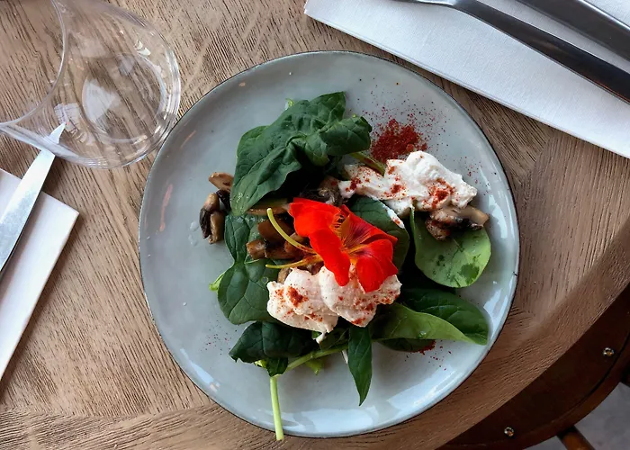 The Originals Boutique, Maison Montmartre Les Puces Hotel Paryż