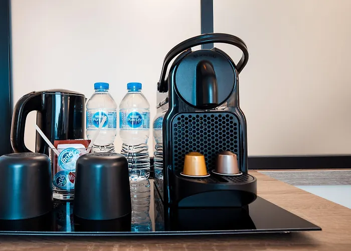 The Originals Boutique, Maison Montmartre Les Puces Paryż